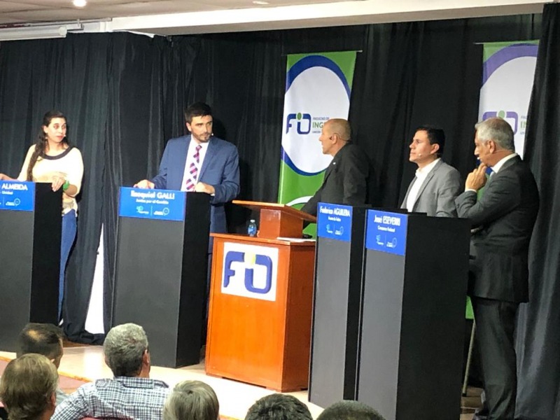 El cruce entre los candidatos marc el debate en Ingeniera